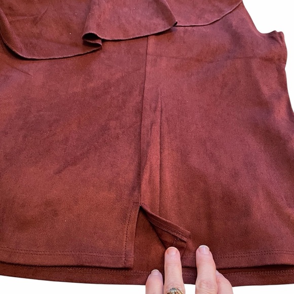 Evolution Rust Color Faux Suede Sleeveless Top/Ruffle-Back Keyhole-Medium NWT - Picture 8 of 10